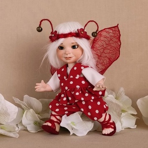 KATKA mini porcelán mozgatható tündérke, Otthon & Életmód, Dekoráció, Manók, Baba-és bábkészítés, Szobrászat, MESKA