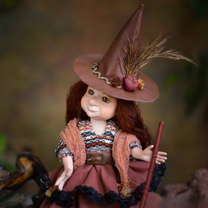 Bűbájos boszorkány: BERTA - porcelán, mozgatható - otthon & életmód - dekoráció - dísztárgy - Meska.hu