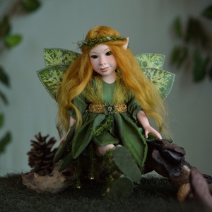 Zöld levéltündér: DOTTI - porcelán, mozgatható - otthon & életmód - dekoráció - dísztárgy - Meska.hu