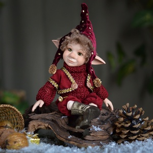 Karácsonyi kobold: TICIÁN - porcelán, mozgatható, Karácsony, Karácsonyi lakásdekoráció, Karácsonyi manók, figurák, Baba-és bábkészítés, Szobrászat, MESKA