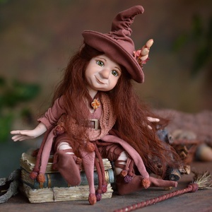 Egyedi boszorkány: BERTA - porcelán, mozgatható - otthon & életmód - dekoráció - halloween - halloweeni figurák - Meska.hu