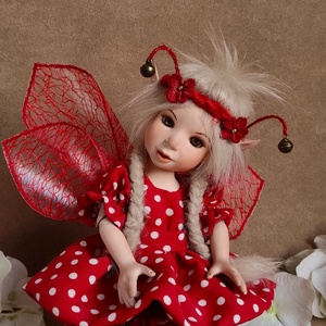 Piros pöttyös, copfos porcelán tündérke - KATINKA - otthon & életmód - dekoráció - manók - Meska.hu