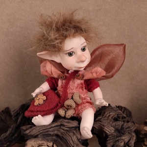 Röp-röp TOTÓKA - mini porcelán kobold, mozgatható - otthon & életmód - dekoráció - dekoratív figurák és szobrok - Meska.hu