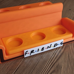 Friends jóbarátok McDonald's figura tartó kanapé állvány - művészet - más gyűjtemények - Meska.hu