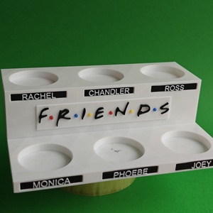 Friends jóbarátok McDonald's figura tartó állvány névtáblákkal - művészet - más gyűjtemények - Meska.hu