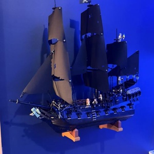 Lego 10365 Captain Jack Sparrow's Ship Black Pearl fali tartó konzol - játék & sport - építőjáték - Meska.hu