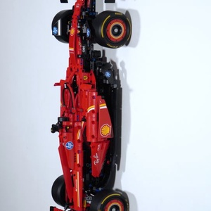 Lego 42207 Ferrari F1 Formula 1 SF24 fali tartó konzol, Otthon & Életmód, Tárolás & Rendszerezés, Fali tároló, Mindenmás, MESKA