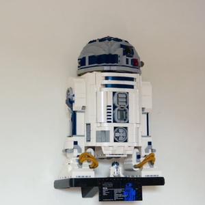 Lego 75308 és 10225 R2-D2 fali tartó konzol - Meska.hu