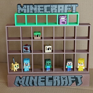 EGYEDI neves Minecraft Kinder Joy figura tartó állvány - otthon & életmód - tárolás & rendszerezés - íróasztali tároló - Meska.hu
