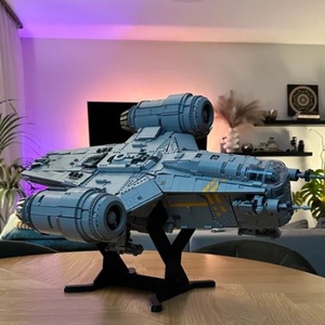 Lego 75331 Razor Crest UCS asztali tartó konzol, Otthon & Életmód, Dekoráció, Asztal és polc dekoráció, Asztaldísz, Mindenmás, MESKA