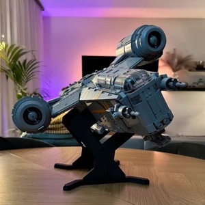 Lego 75331 Razor Crest UCS asztali tartó konzol - otthon & életmód - dekoráció - asztal és polc dekoráció - asztaldísz - Meska.hu