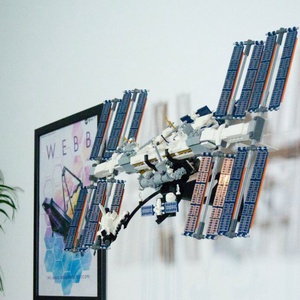 Lego 21321 Nasa ISS Space Station fali tartó konzol [GeckoBricks] - Meska.hu