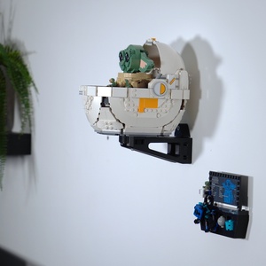 Lego 75403 Grogu with Hover Pram fali tartó konzol [GeckoBricks] - otthon & életmód - tárolás & rendszerezés - fali tároló - Meska.hu