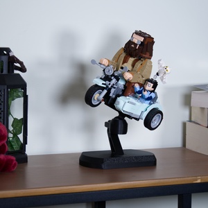 Lego 76443 Hagrid and Harry fali és asztali tartó konzol [GeckoBricks] - otthon & életmód - tárolás & rendszerezés - fali tároló - Meska.hu