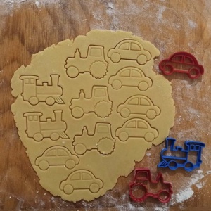 járműves sütikiszúró készlet - otthon & életmód - konyhafelszerelés, tálalás - sütés, főzés - sütikiszúró - Meska.hu