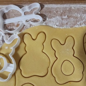 Nyúl linzerkiszúró (készlet 2db) - ünnepi díszek, dekorációk - húsvéti díszek és dekorációk - húsvéti sütikiszúró - Meska.hu