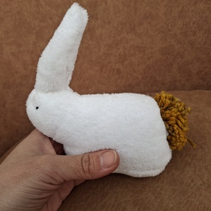 Plüss kis nyuszi fehér-barna - játék & sport - plüssállat & játékfigura - nyuszi - Meska.hu