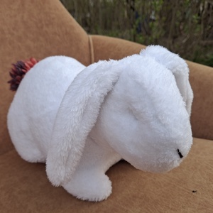 Plüss nagy nyuszi fehér-tarka - játék & sport - plüssállat & játékfigura - nyuszi - Meska.hu