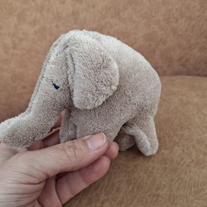 Plüss kis elefánt szürke  - játék & sport - plüssállat & játékfigura - elefánt - Meska.hu