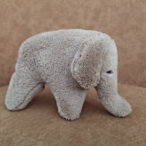 Plüss kis elefánt szürke  - játék & sport - plüssállat & játékfigura - elefánt - Meska.hu