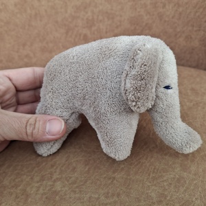 Plüss kis elefánt szürke  - játék & sport - plüssállat & játékfigura - elefánt - Meska.hu