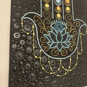 Hamsza védelmező mandala 3D pontháttérrel � Kézzel festett akril falikép (30x40 cm) - otthon & életmód - dekoráció - spiritualitás - mandala - Meska.hu