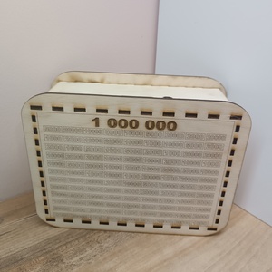 Személyre szabott fa persely � 1 millió gyűjtési cél, Otthon & Életmód, Dekoráció, Asztal és polc dekoráció, Persely, Famegmunkálás, Gravírozás, pirográfia, MESKA