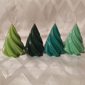 Csavart karácsonyfa alakú illatos adventi gyertya, Karácsony, Karácsonyi lakásdekoráció, Karácsonyi illatgyertya, mécses, Gyertya-, mécseskészítés, MESKA