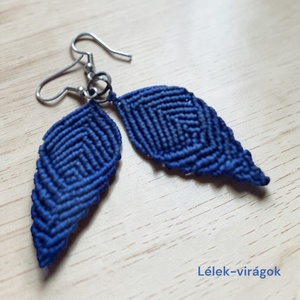 Kék színű mikromakramé fülbevaló - Meska.hu