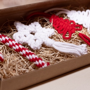 Makramé karácsonyi dobozok - karácsony - karácsonyi lakásdekoráció - karácsonyfadíszek - Meska.hu