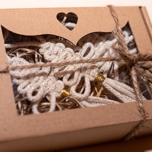 Makramé kis karácsonyfa - karácsony - karácsonyi lakásdekoráció - karácsonyfadíszek - Meska.hu