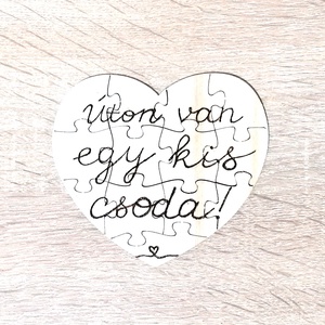 Bababejelentő szív alakú puzzle - Meska.hu