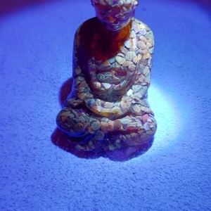 Balti borostyán buddha szobor - művészet - szobor - kő - Meska.hu