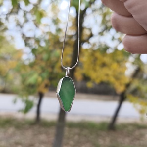 Egyedi motívumos medál  - Meska.hu