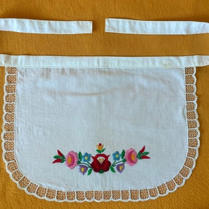 Hímzett kötény, Otthon & Életmód, Konyhafelszerelés, tálalás, Konyhai textil, Kötény, Hímzés, Varrás, MESKA