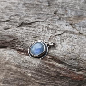 Ezüst Holdkő medál - ékszer - nyaklánc - medál - Meska.hu