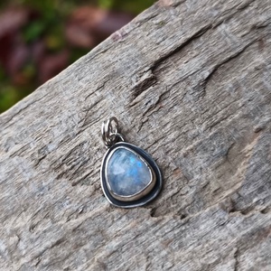 Ezüst Holdkő medál - ékszer - nyaklánc - medál - Meska.hu