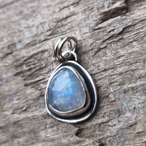 Ezüst Holdkő medál, Ékszer, Nyaklánc, Medál, Ékszerkészítés, Ötvös, MESKA