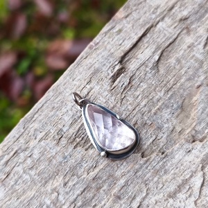 Ezüst Kunzit medál - ékszer - nyaklánc - medál - Meska.hu