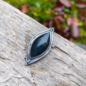 Ezüst Sólyomszem medál - ékszer - nyaklánc - medál - Meska.hu