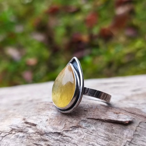 Ezüst Lepidolit gyűrű - ékszer - gyűrű - statement gyűrű - Meska.hu