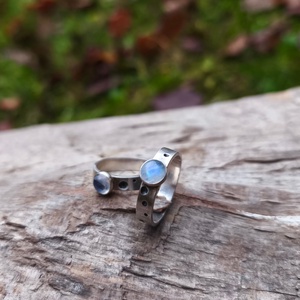 Ezüst Holdkő gyűrű - ékszer - gyűrű - vékony gyűrű - Meska.hu