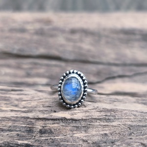 Ezüst Holdkő gyűrű - ékszer - gyűrű - vékony gyűrű - Meska.hu