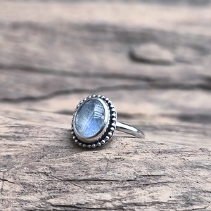 Ezüst Holdkő gyűrű - ékszer - gyűrű - vékony gyűrű - Meska.hu