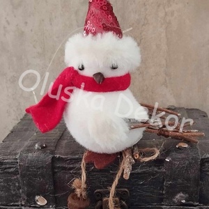 Madárka piros sapiban, karácsonyi, adventi figura, dekorációs kiegészítő, 12cm, Kellékek & szerszámok, Dekorációs kellékek, Figurák, , MESKA