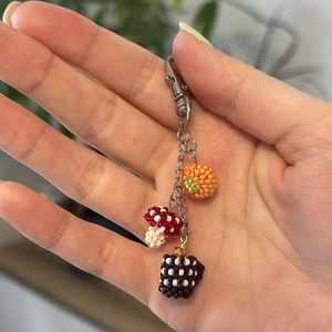 VÁLASZTHATÓ tripla charm kulcstartó , Táska & Tok, Kulcstartó & Táskadísz, Kulcstartó, Gyöngyfűzés, gyöngyhímzés, MESKA