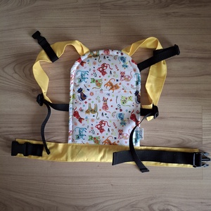 Játék csatos babahordozó, színes cicás, Játék & Sport, Baba & babaház, Babaruha, babakellék, Varrás, MESKA