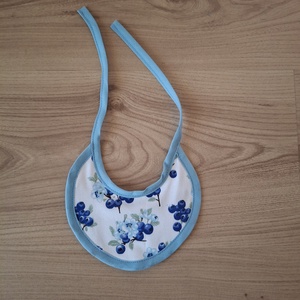 Játék baba előke, kökényes , Játék & Sport, Baba & babaház, Babaruha, babakellék, Varrás, MESKA