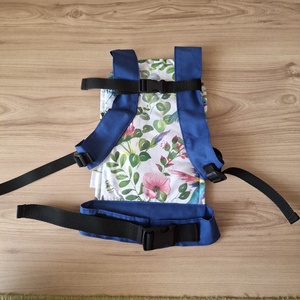 Játék csatos babahordozó, kolibris - játék & sport - baba & babaház - babaruha, babakellék - Meska.hu