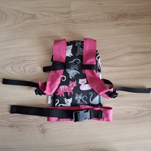 Játék csatos babahordozó, cicás - játék & sport - baba & babaház - babaruha, babakellék - Meska.hu